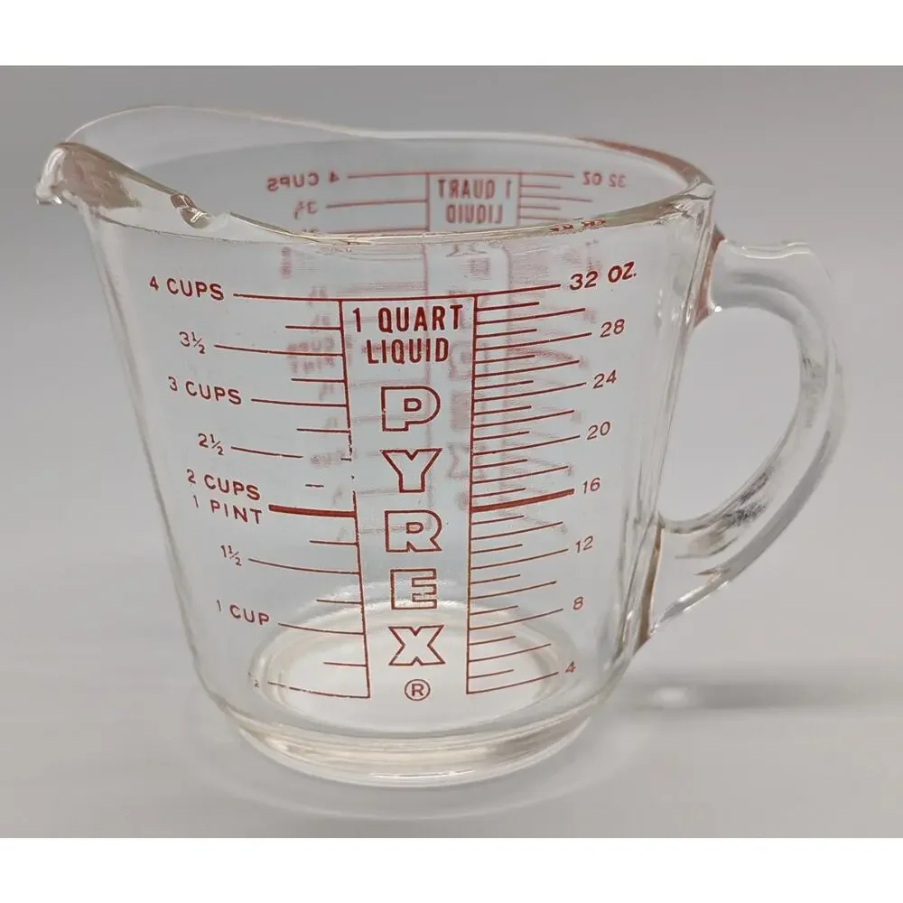 2 PYREX Glass Measuring Cups - VTG 4 Qt 